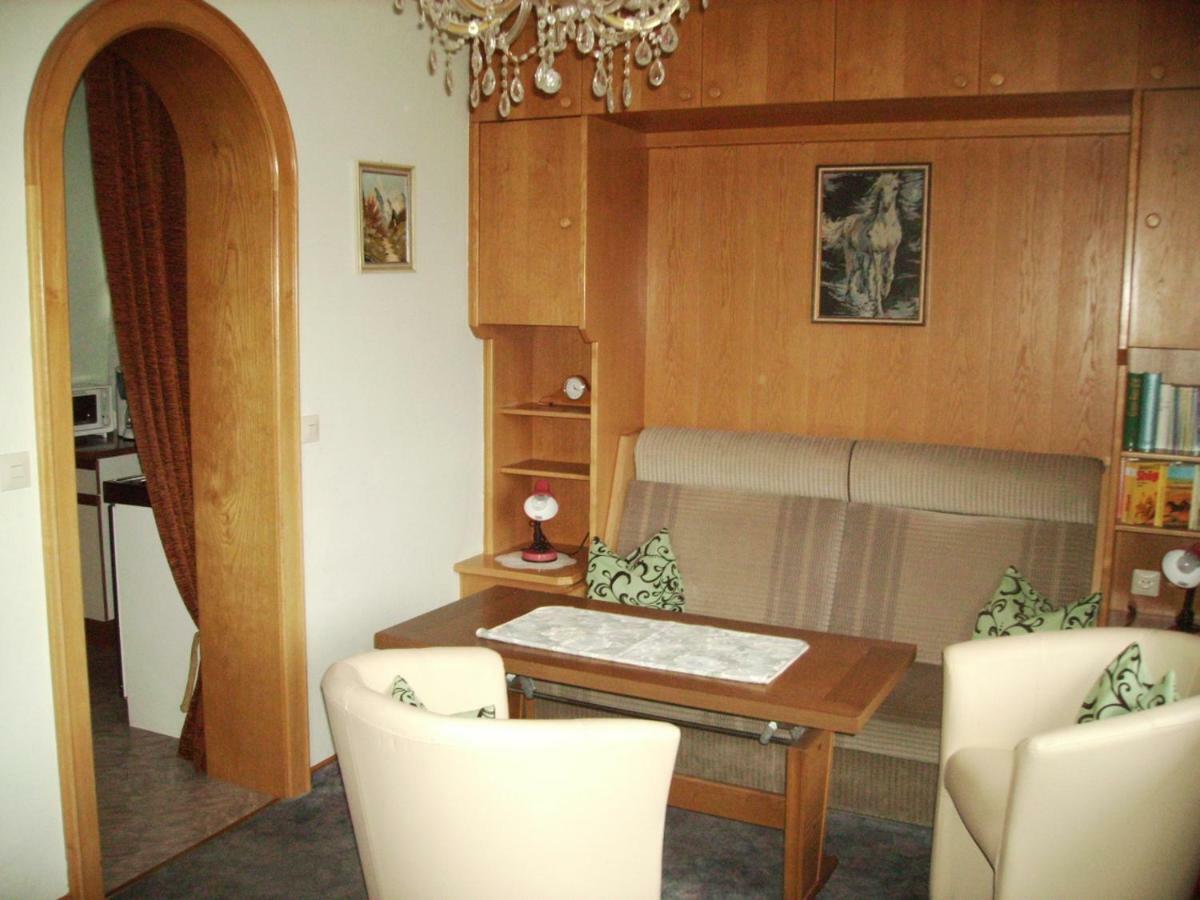 Gaestehaus Kratzer Virgen Esterno foto