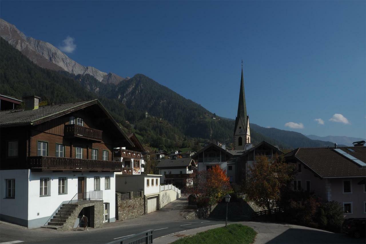 Gaestehaus Kratzer Virgen Esterno foto